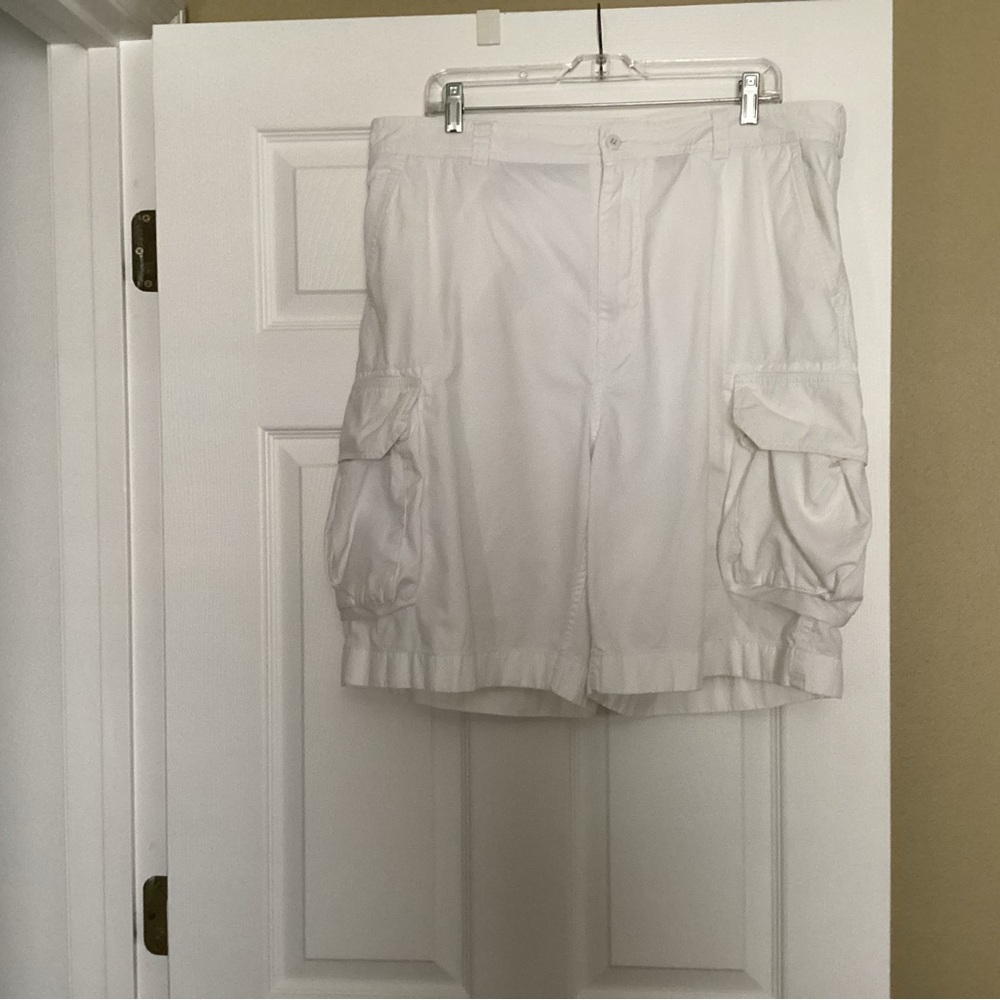 Men’s White Cargo Shorts
